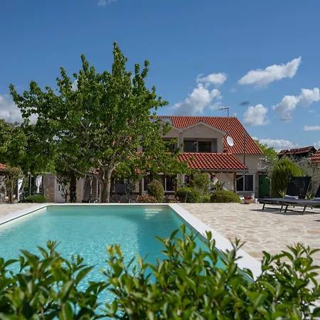 Kalpic & Guest house Lozovac