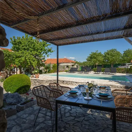 Kalpic & Gasthuis Lozovac