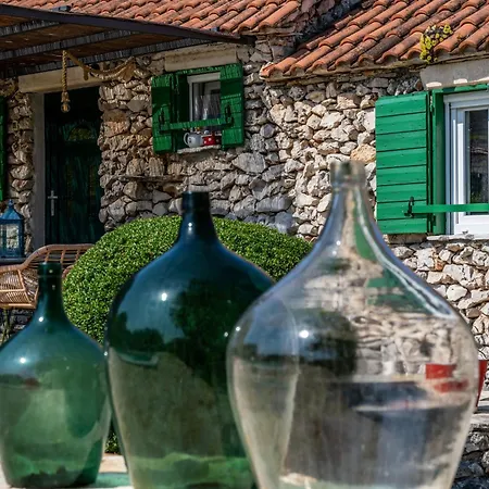 بيت ضيافة Kalpic & لازوفاك