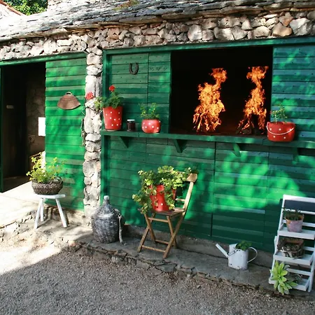 بيت ضيافة Kalpic &