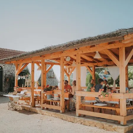 بيت ضيافة Kalpic &