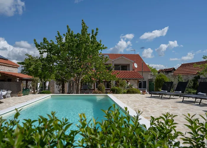 Kalpic & Pensjonat Lozovac